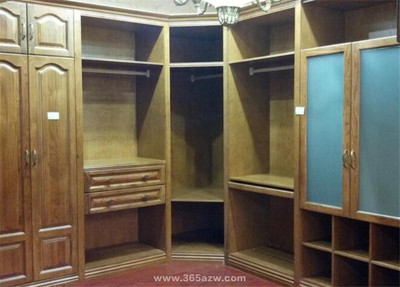 實(shí)木衣柜怎么選 實(shí)木衣柜選購注意事項(xiàng)